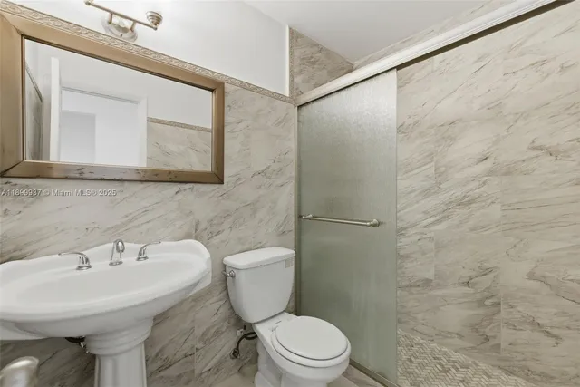 $2,700 | 624 Northwest 11th Street, Unit 624, Miami, FL 33136