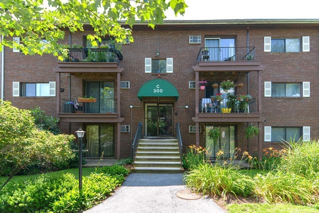 300 Codman Hill Road, Unit 24C Boxborough, MA 01719 - Photo 2 of 22 Gallery Image 2