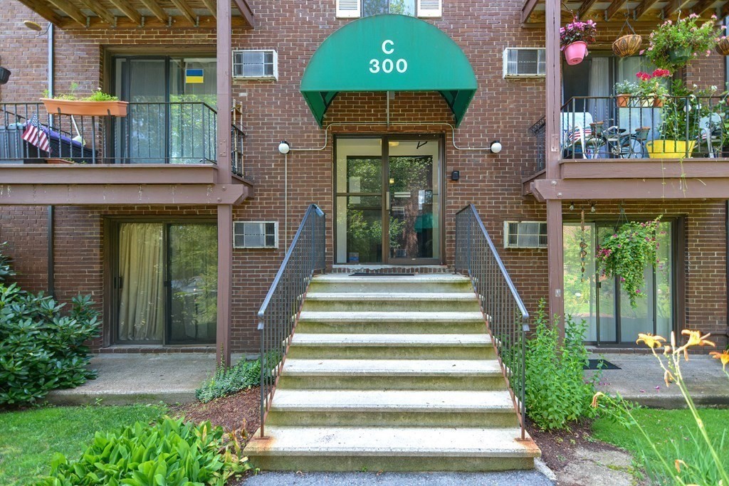 300 Codman Hill Road, Unit 24C Boxborough, MA 01719 - Photo 3 of 22 Gallery Image 3