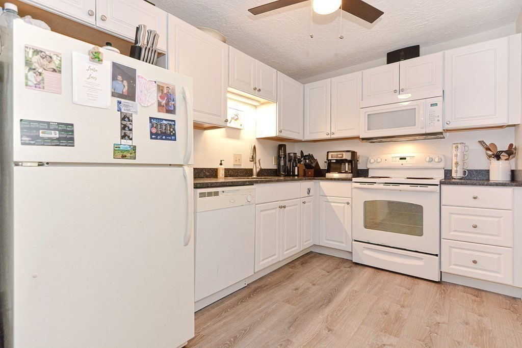 300 Codman Hill Road, Unit 24C Boxborough, MA 01719 - Photo 6 of 22 Gallery Image 6