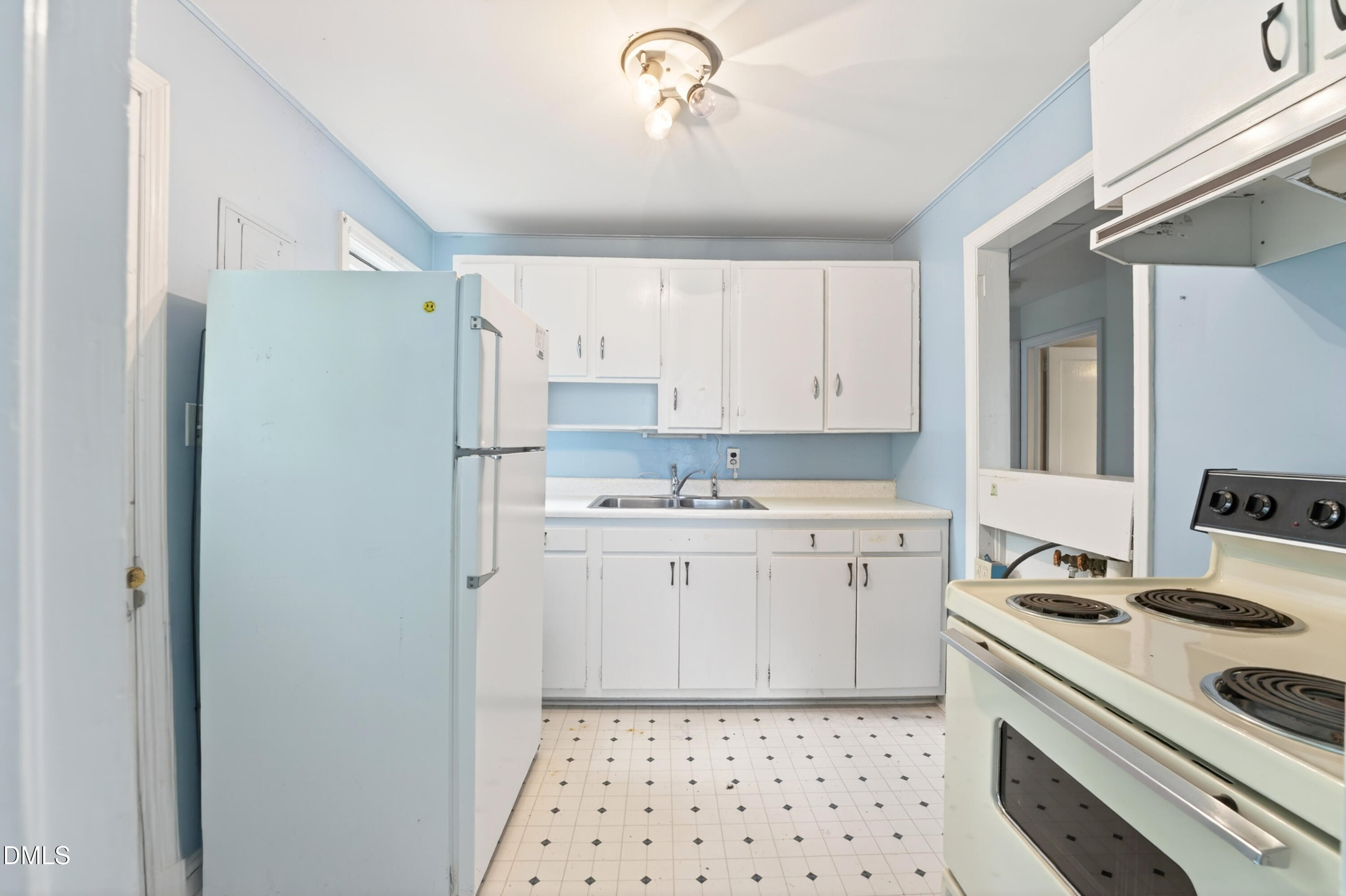 708 Hamilton Road Raleigh, NC 27604 - Photo 10 of 14 20260528-DSC00100