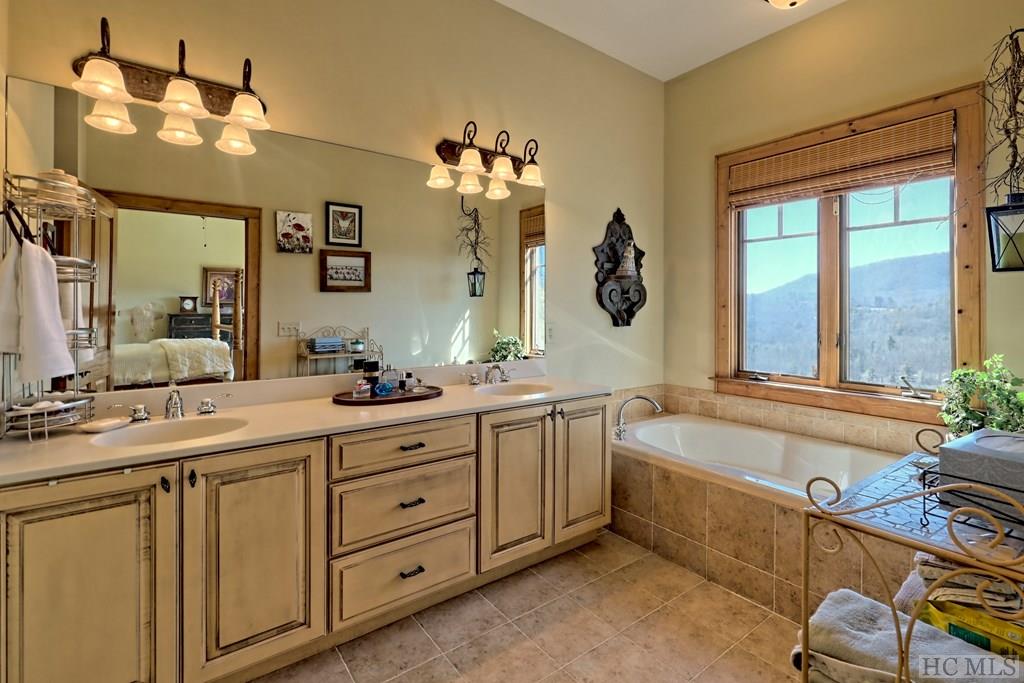 756 Trillium Ridge Road, Unit 202 Cullowhee, NC 28723 - Photo 16 of 34 Gallery Image 16