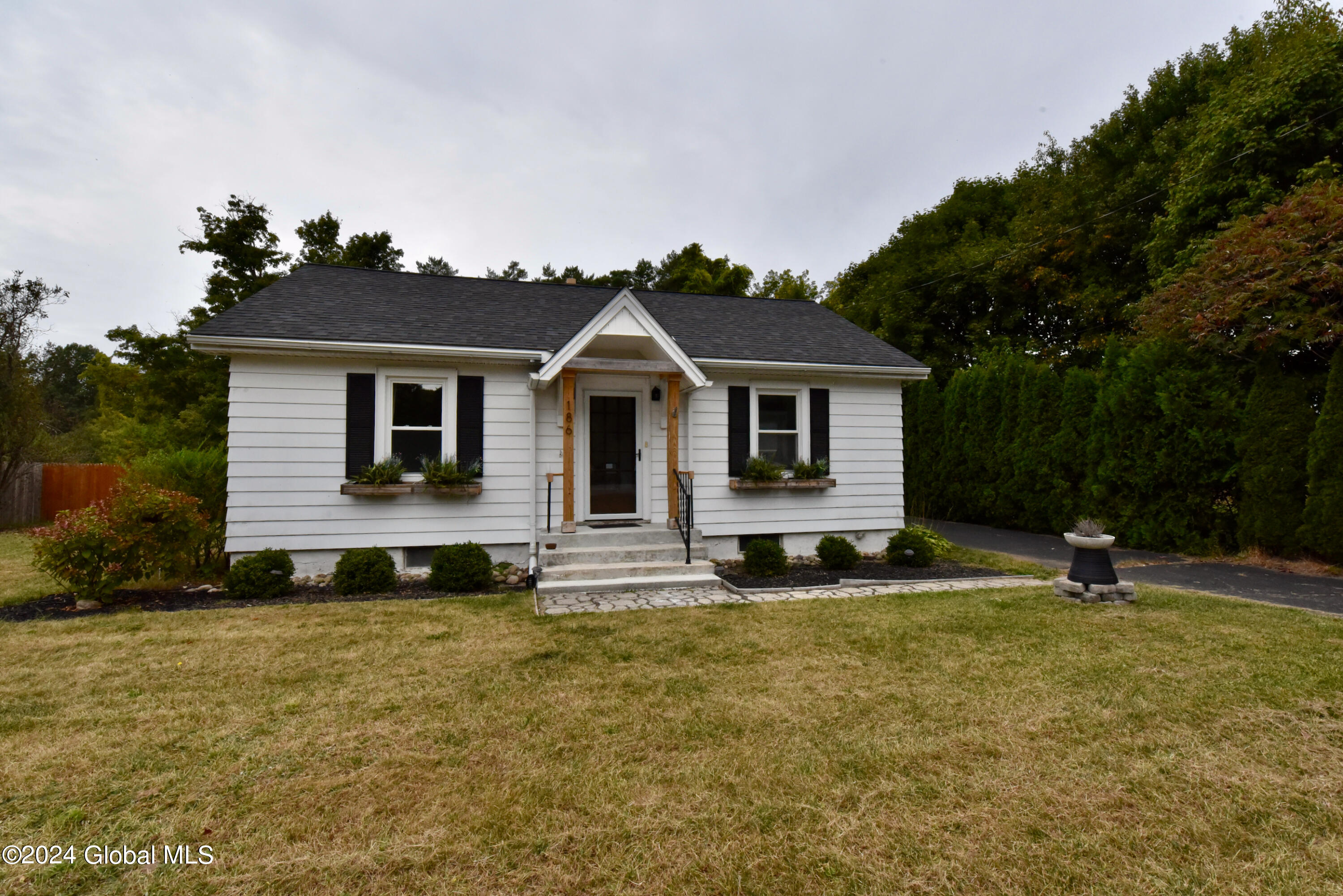 186 Vischer Ferry Road Rexford, NY 12148 - Photo 2 of 37 1