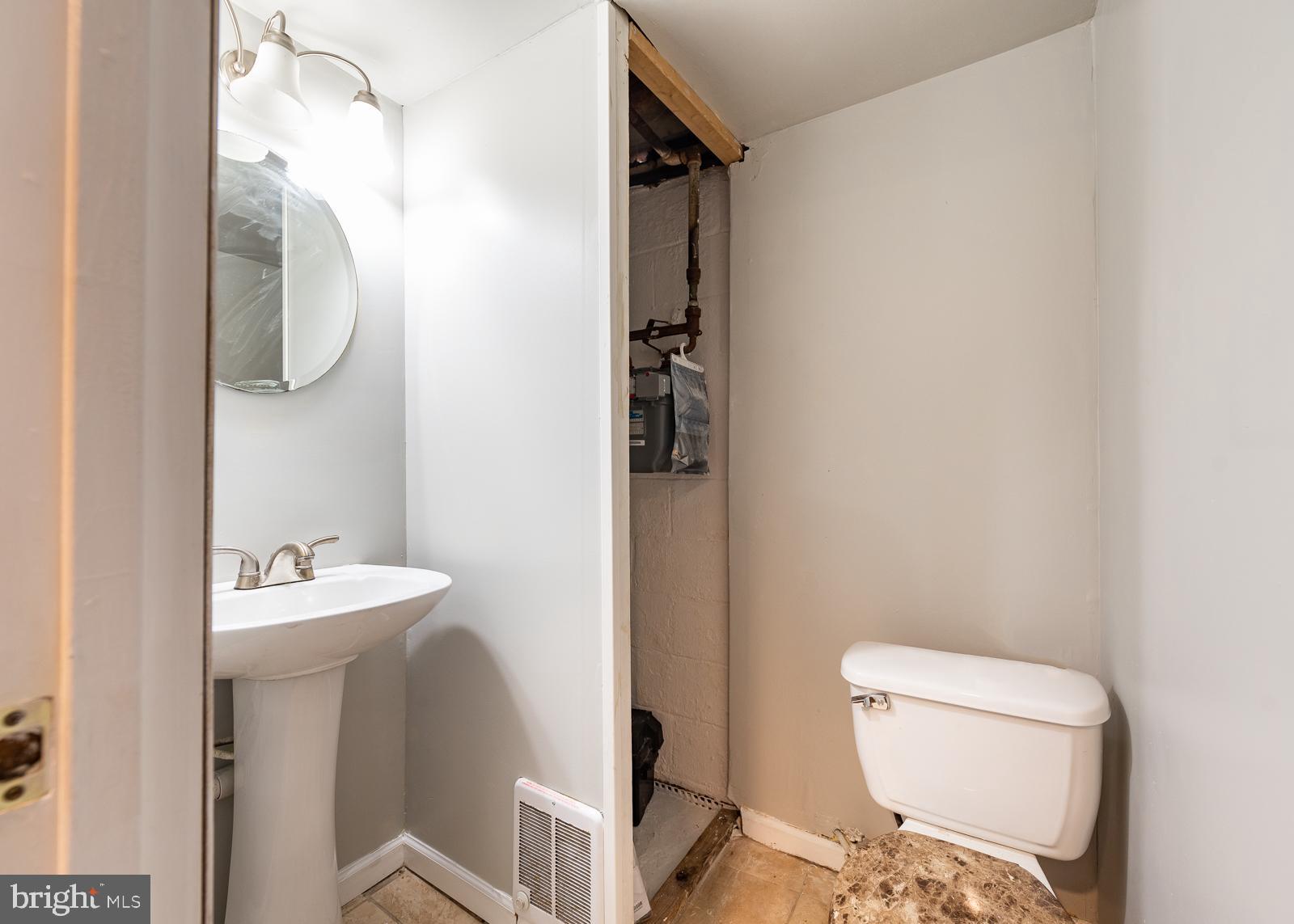 5747 Utrecht Road Baltimore, MD 21206 - Photo 22 of 25 Half bath in basement