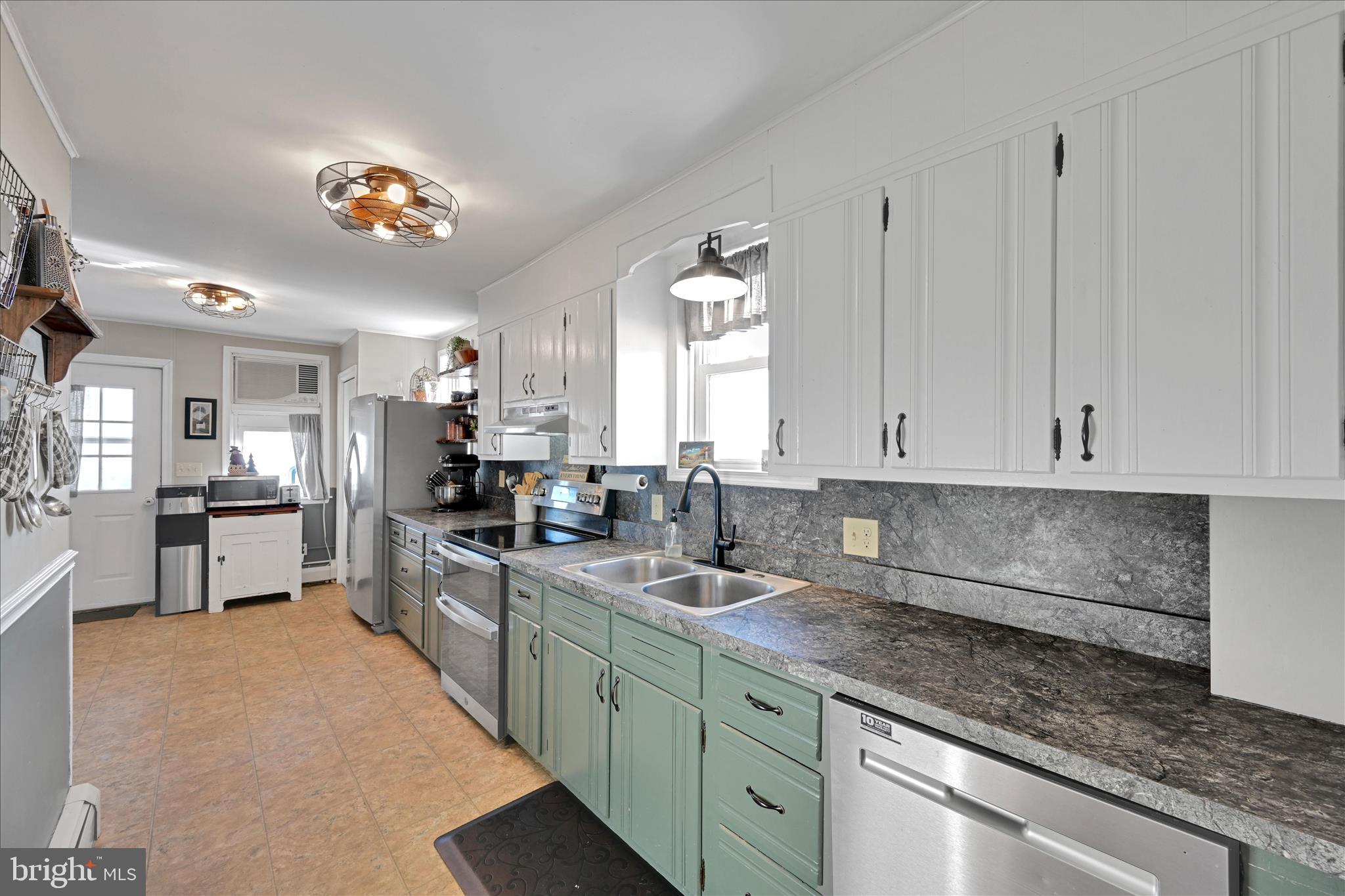 204 Reistville Road Myerstown, PA 17067 - Photo 24 of 55 a kitchen with cabinets a sink and appliances