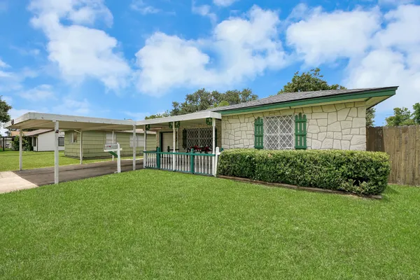$185,000 | 3209 Hays Street, Pasadena, TX 77503