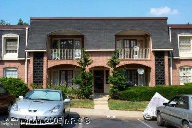 8112 H Colony Point Road, Unit H Springfield, VA 22152 - Photo 1 of 16 Exterior (Main)