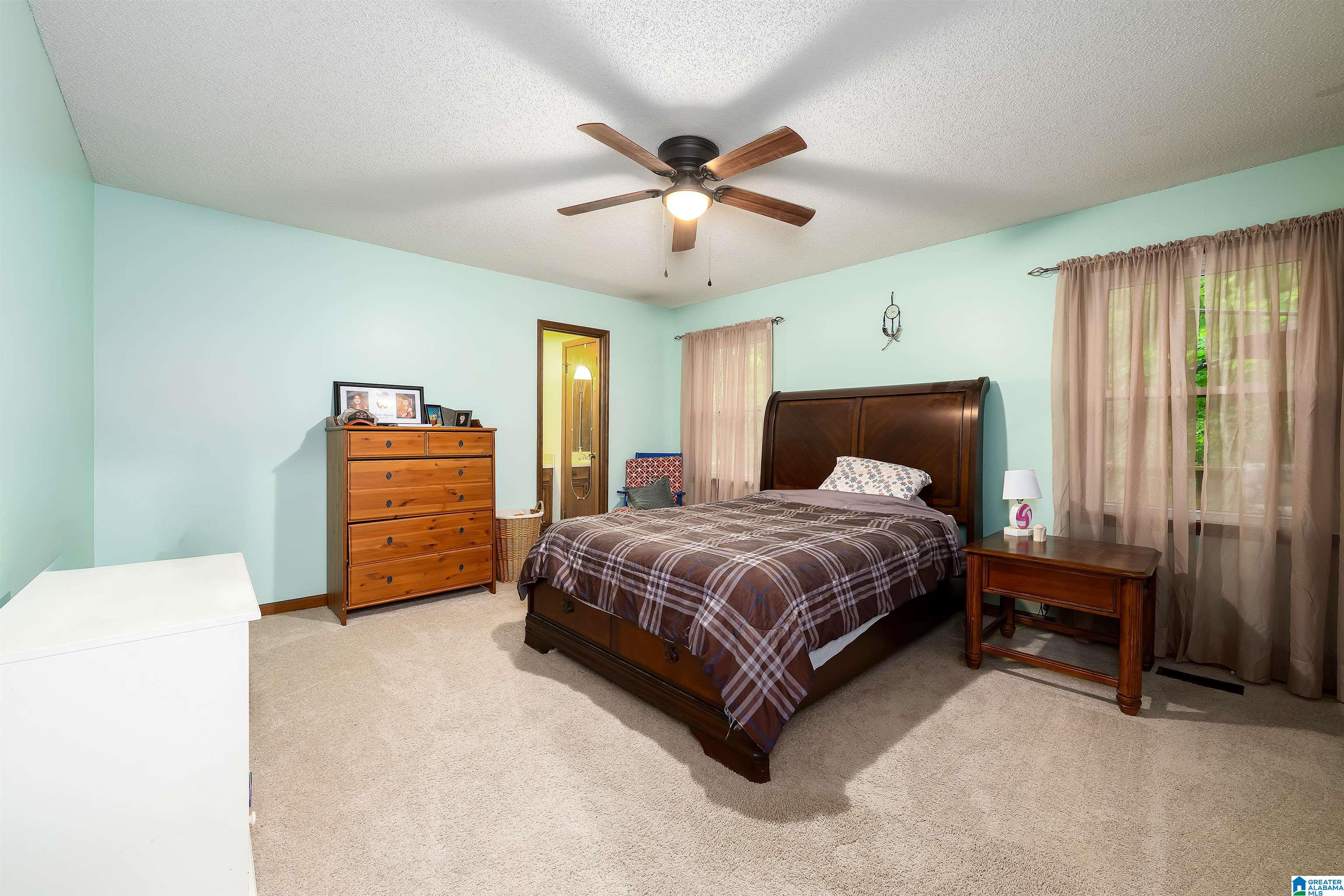 1454 Falling Rock Circle Alabaster, AL 35007 - Photo 16 of 40