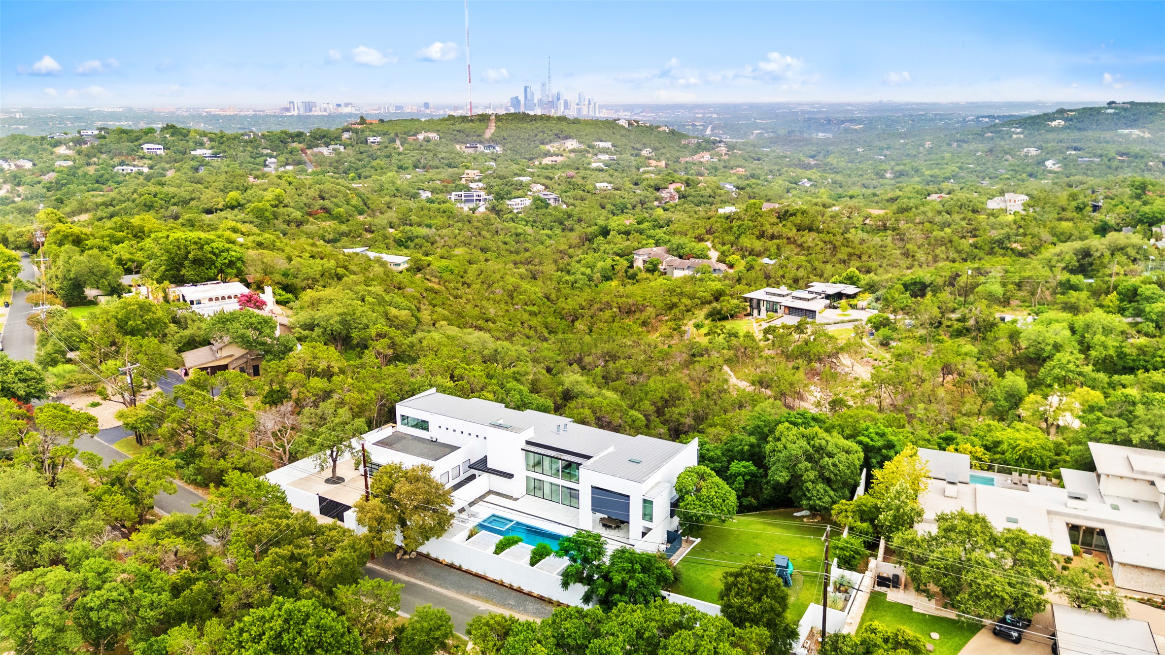 1501 Ridgecrest Drive Austin, TX 78746 - Photo 3 of 40