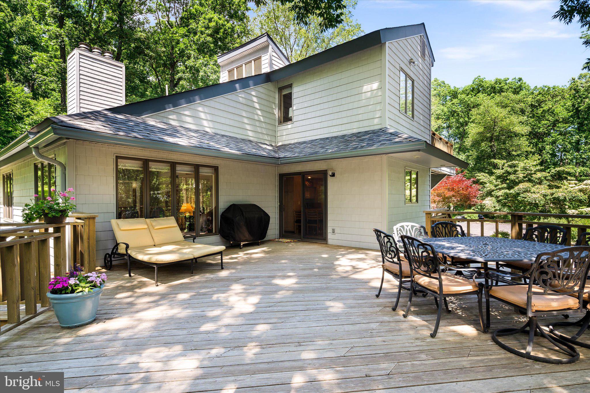 80 Poor Farm Road Pennington, NJ 08534 - Photo 3 of 42
