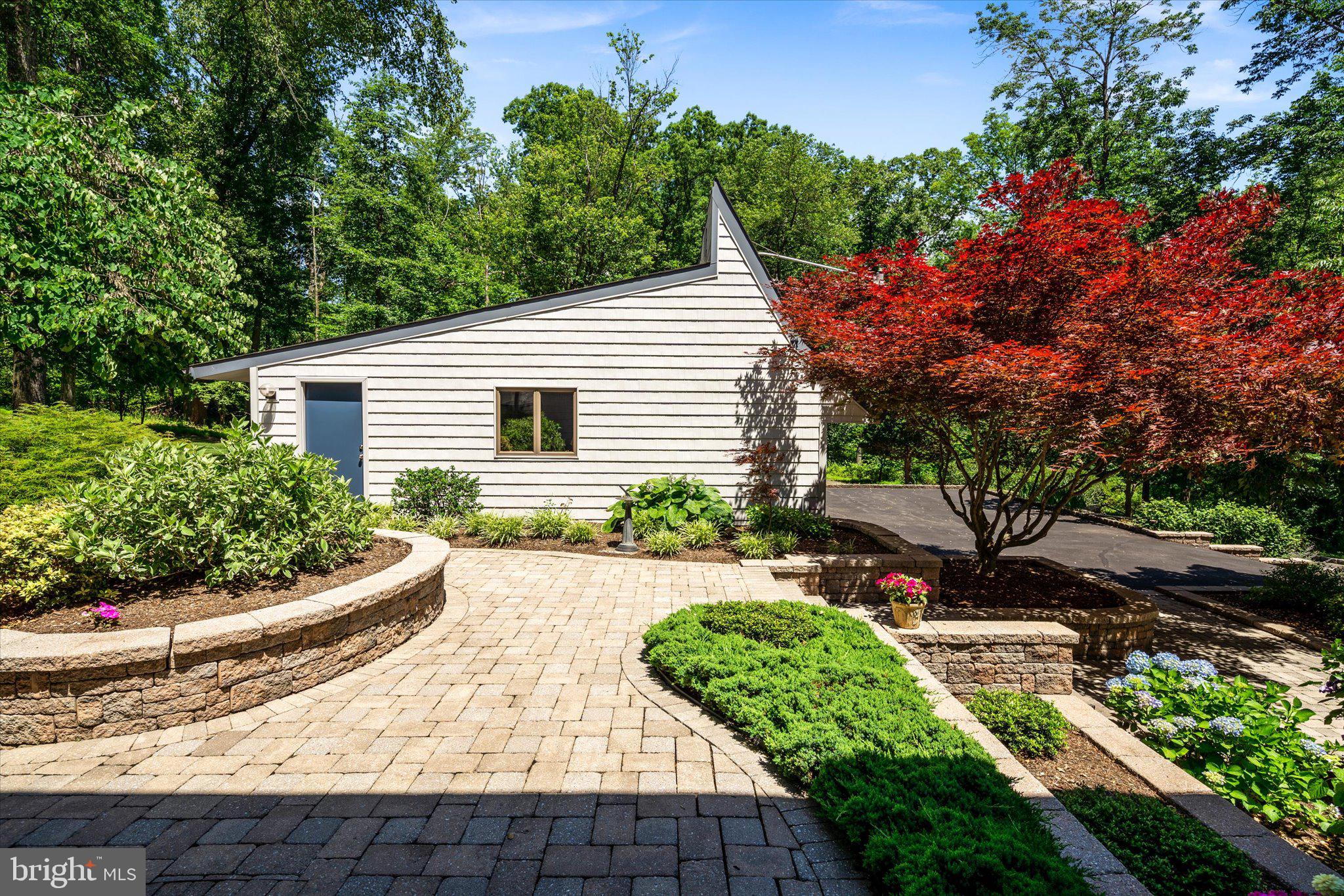 80 Poor Farm Road Pennington, NJ 08534 - Photo 8 of 42