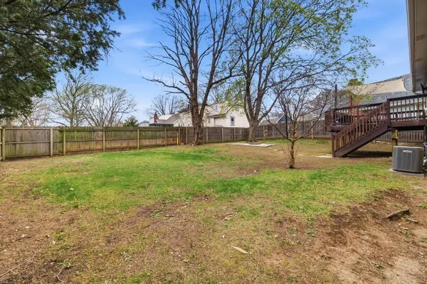 $380,000 | 10210 Rosehill Road, Lenexa, KS 66215