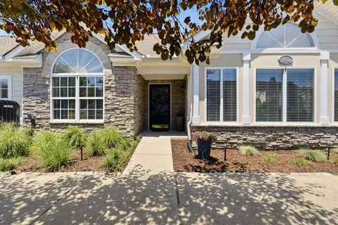 $407,900 | 825 South Browns Lane, Unit 1602, Gallatin, TN 37066