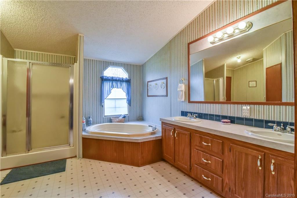 9 Ridge Road Candler, NC 28715 - Photo 14 of 25 Gallery Image 14