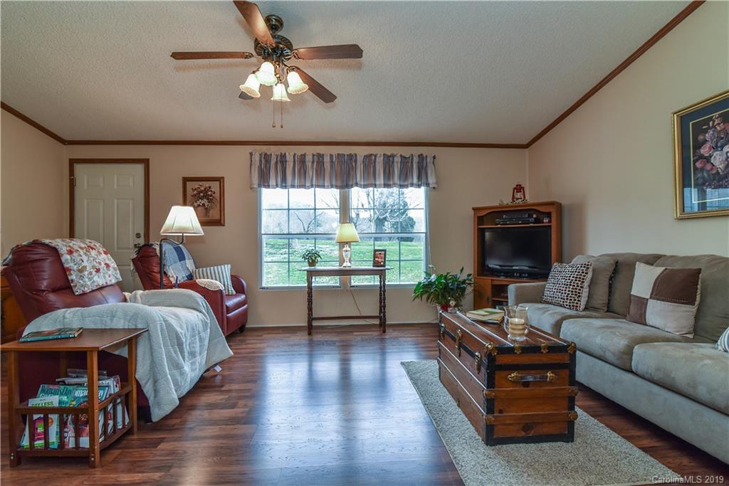 9 Ridge Road Candler, NC 28715 - Photo 7 of 25 Gallery Image 7