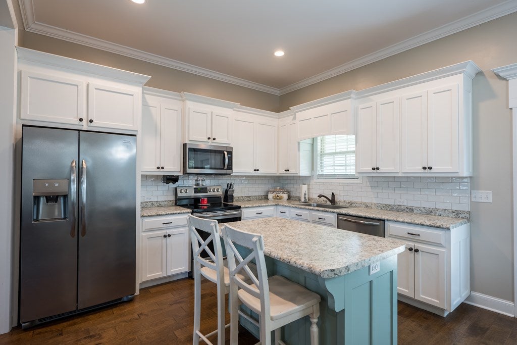 2772 Rabbit Ridge Run Valdosta, GA 31605 - Photo 7 of 34 Gallery Image 7