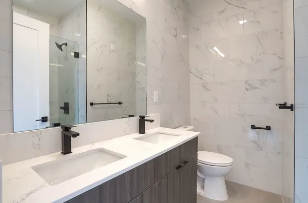 $3,230 | 3516 John F. Kennedy Boulevard, Unit 203, Jersey City, NJ 07307