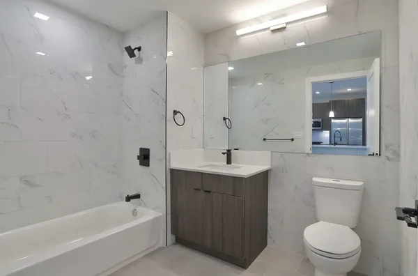 $3,230 | 3516 John F. Kennedy Boulevard, Unit 203, Jersey City, NJ 07307