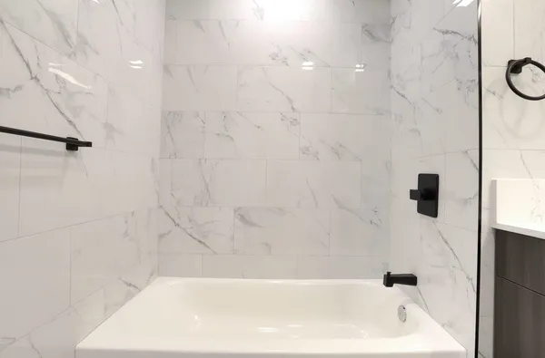 $3,230 | 3516 John F. Kennedy Boulevard, Unit 203, Jersey City, NJ 07307