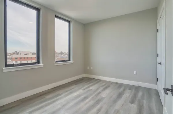 $3,230 | 3516 John F. Kennedy Boulevard, Unit 203, Jersey City, NJ 07307
