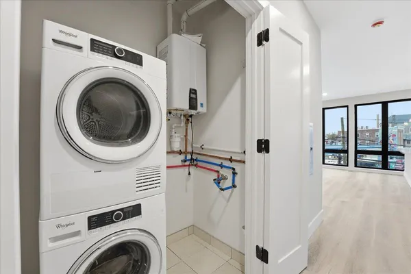 $3,230 | 3516 John F. Kennedy Boulevard, Unit 203, Jersey City, NJ 07307