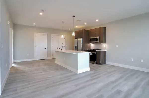 $3,230 | 3516 John F. Kennedy Boulevard, Unit 203, Jersey City, NJ 07307