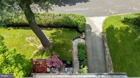 $685,000 | 501 Glen Arbor Drive, Wynnewood, PA 19096