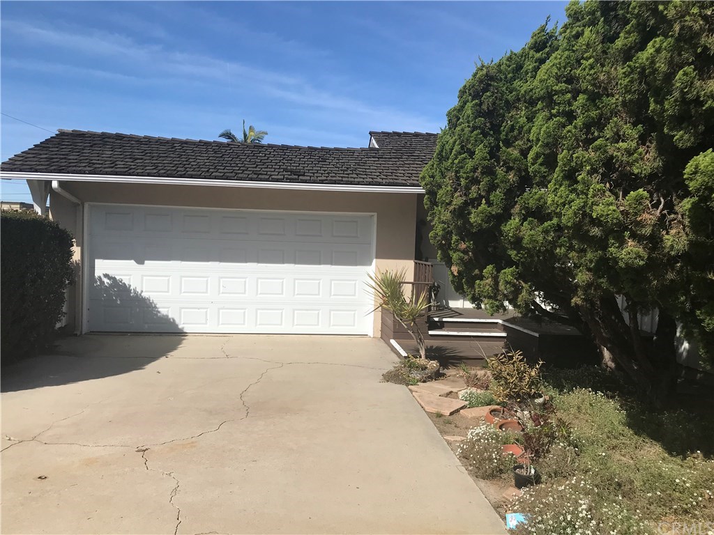 420 Cabrillo Street Costa Mesa, CA 92627 - Photo 2 of 4