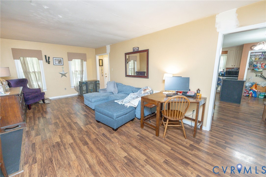 2309 Arrowood Road Midlothian, VA 23112 - Photo 7 of 29 Gallery Image 7
