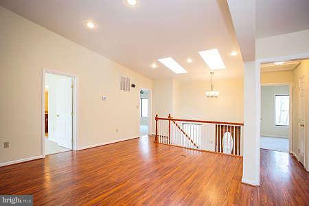 12350 Hunters Grove Road Manassas, VA 20112 - Photo 25 of 29 Living Room