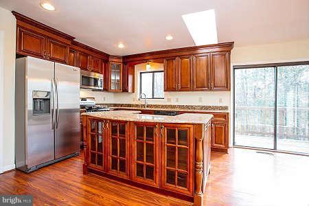 12350 Hunters Grove Road Manassas, VA 20112 - Photo 26 of 29 Kitchen