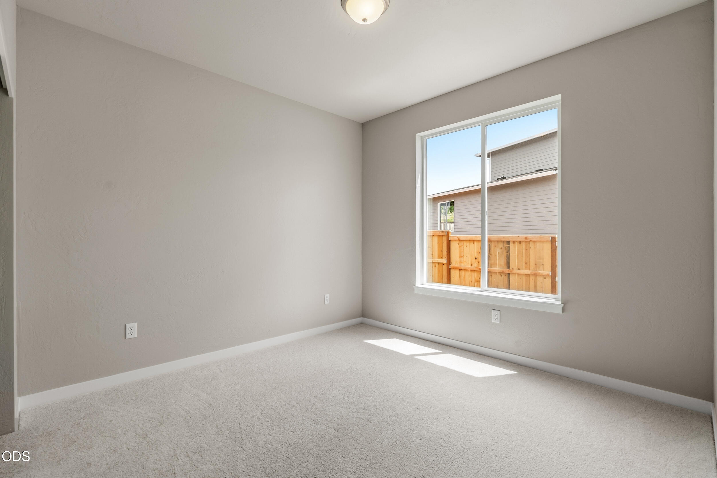 1147 Pumpkin Ridge, Unit 321 Eagle Point, OR 97524 - Photo 27 of 32
