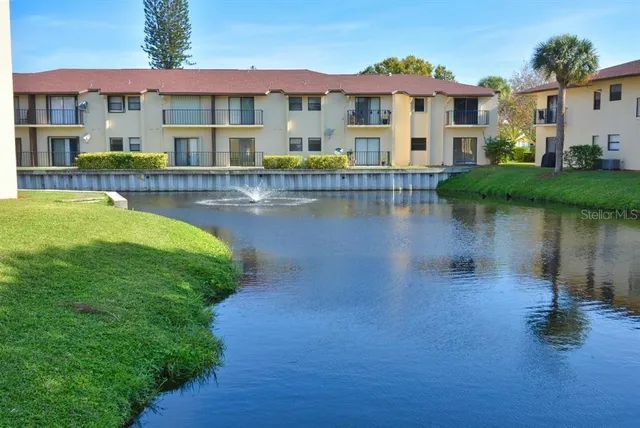 $96,000 | 2050 Oleander Boulevard, Unit 5202, Fort Pierce, FL 34950