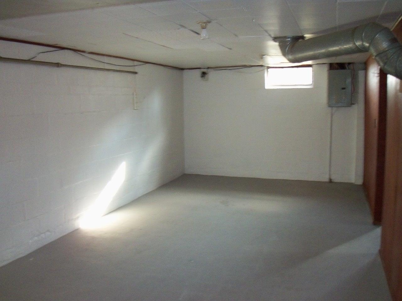 56639 Oak Road South Bend, IN 46619 - Photo 15 of 28 Gallery Image 15