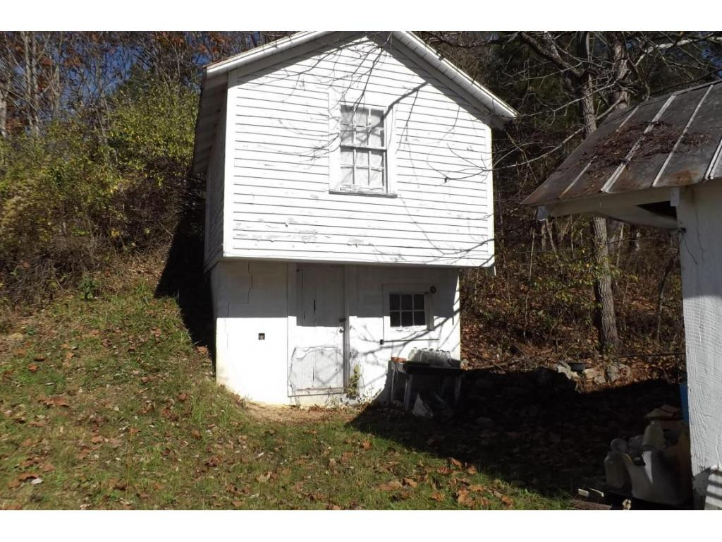 2352 Sinks Road Blackwater, VA 24221 - Photo 11 of 24 Photo 11