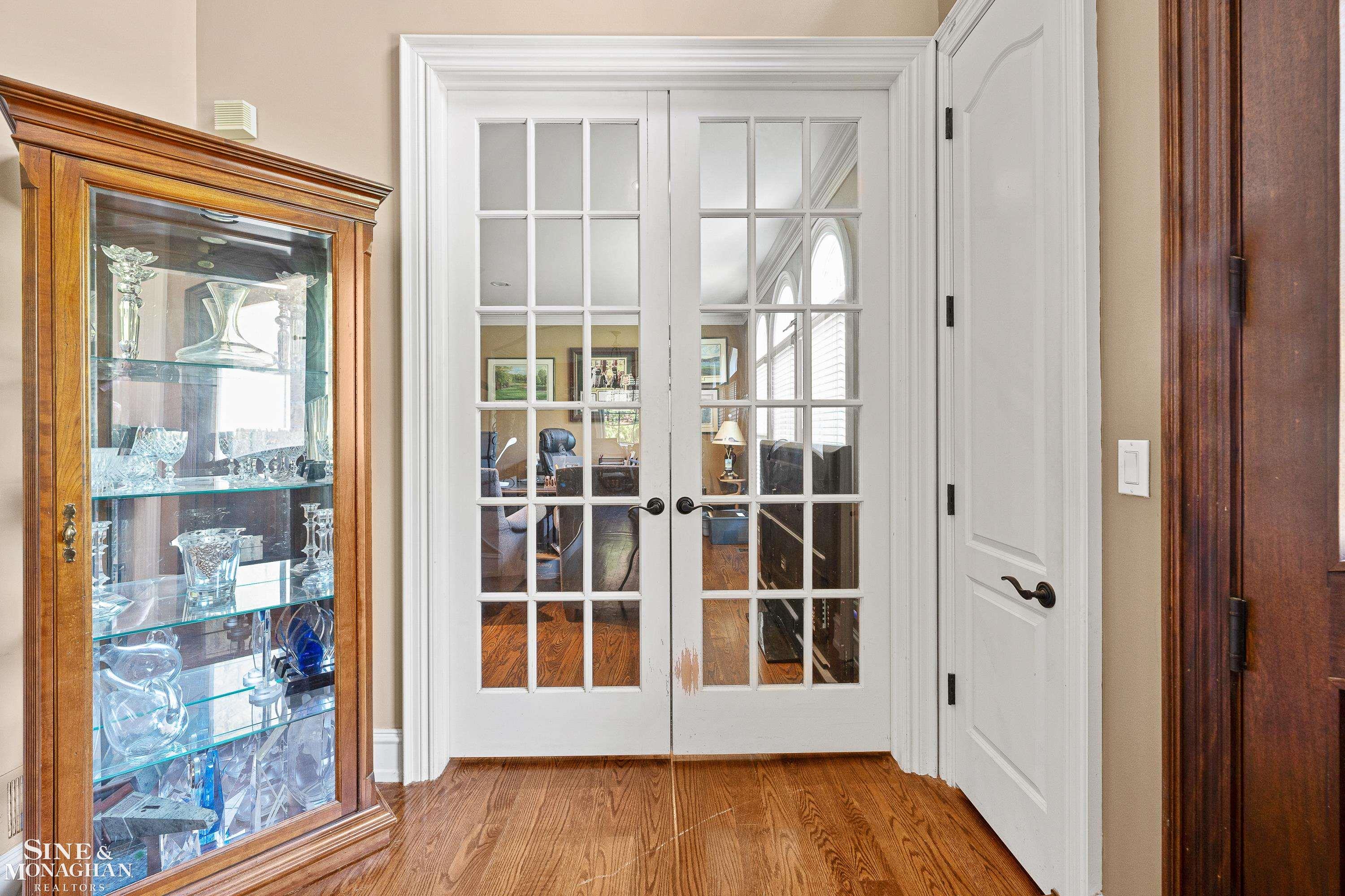 1036 Whittier Road Grosse Pointe Park, MI 48230 - Photo 4 of 48