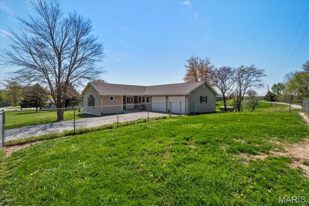 6639 Gladel Drive Waterloo, IL 62298 - Photo 7 of 46