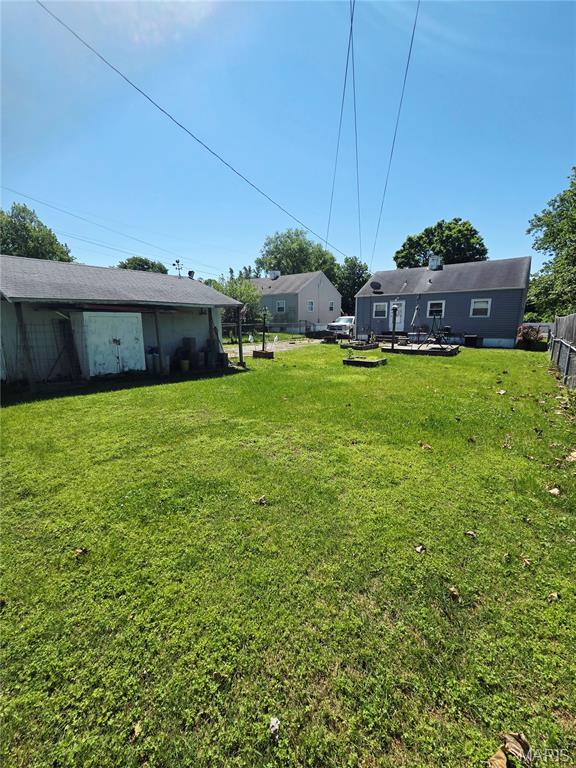 9503 Ridge Avenue Overland, MO 63114 - Photo 12 of 13