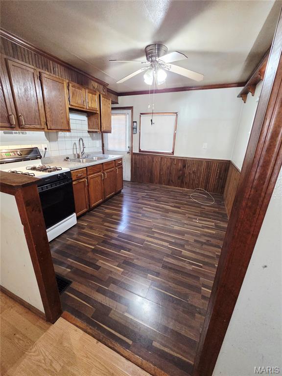 9503 Ridge Avenue Overland, MO 63114 - Photo 4 of 13
