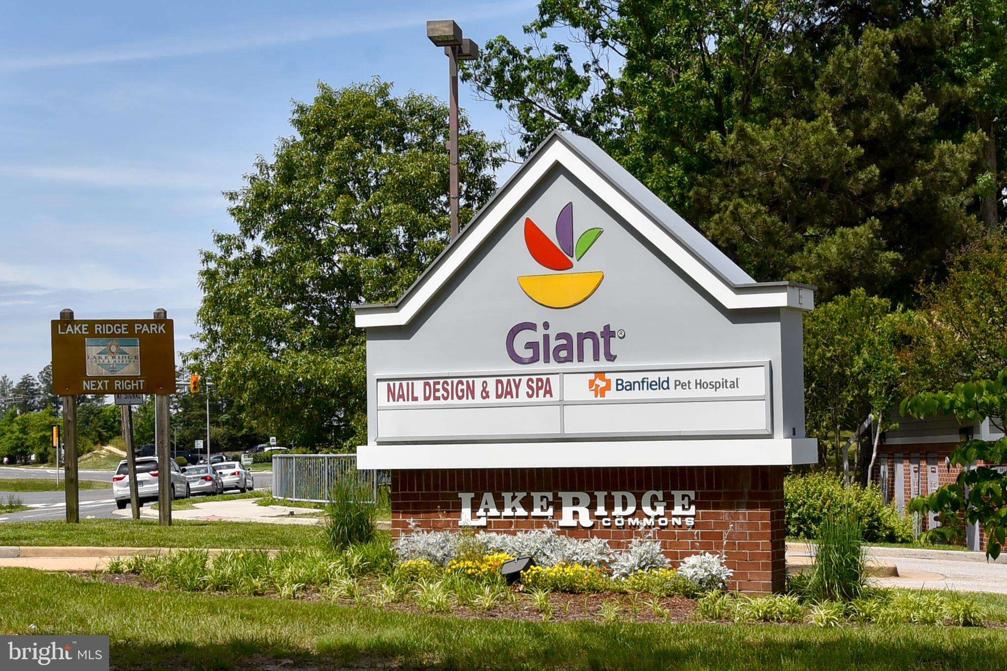 12604 Dulcinea Place Woodbridge, VA 22192 - Photo 61 of 63 a view of outdoor space with sign board and garden