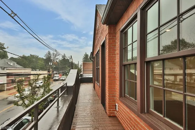 $3,350 | 115 Watchung Avenue, Unit 1, Montclair, NJ 07043
