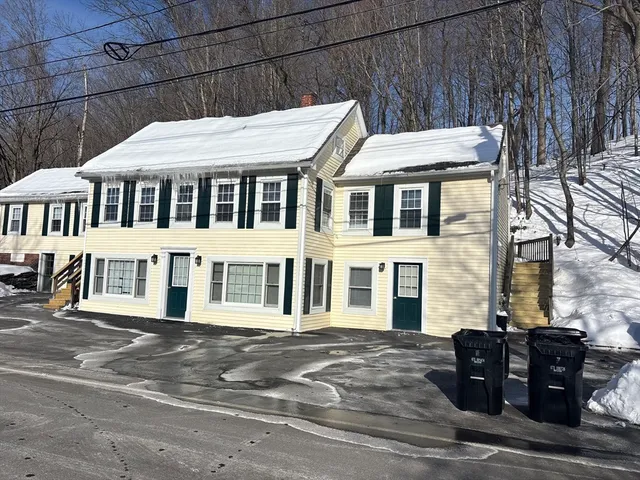 $1,800 | 12 Ayer Road, Unit 2, Shirley, MA 01464