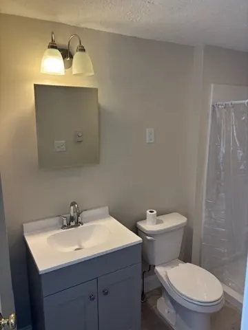 $1,800 | 12 Ayer Road, Unit 2, Shirley, MA 01464