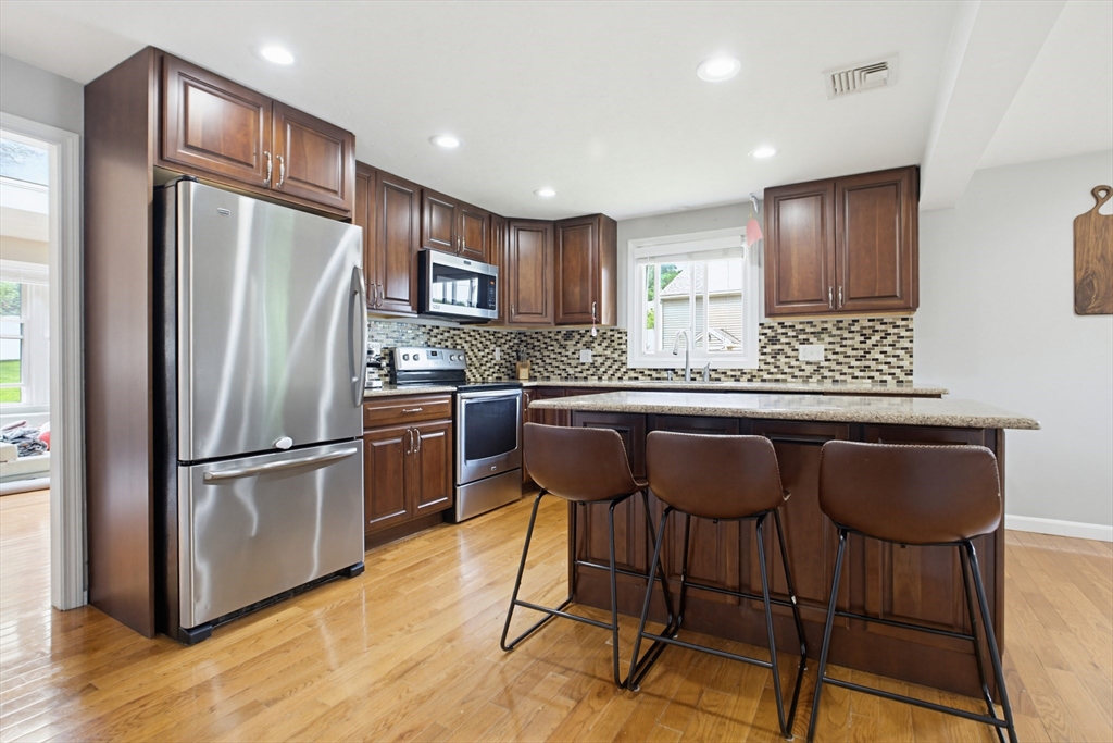 102 Purchase Street Milford, MA 01757 - Photo 17 of 37