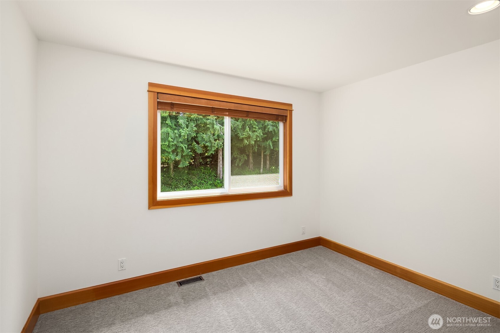 33306 Southeast 52nd Street Fall City, WA 98024 - Photo 14 of 40