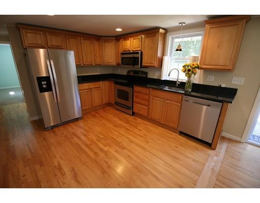 27 Rockridge Road Framingham, MA 01702 - Photo 3 of 24 Gallery Image 3