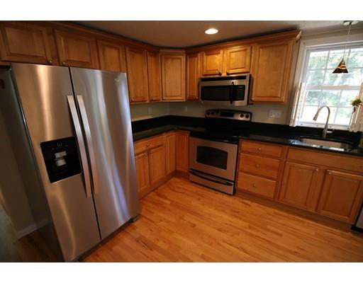 27 Rockridge Road Framingham, MA 01702 - Photo 4 of 24 Gallery Image 4