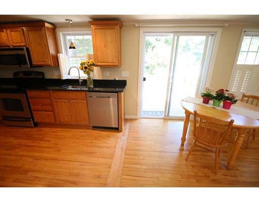 27 Rockridge Road Framingham, MA 01702 - Photo 5 of 24 Gallery Image 5