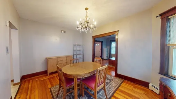 $2,600 | 139 Hillsdale Road, Unit 1, Somerville, MA 02144