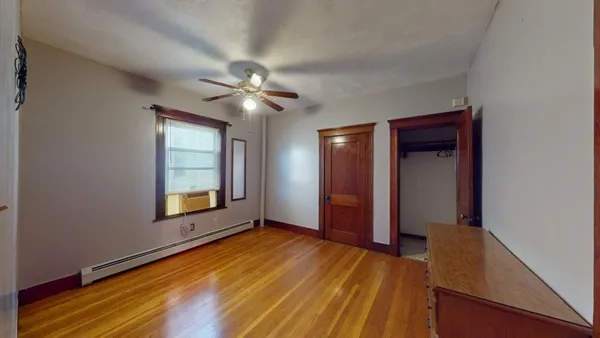 $2,600 | 139 Hillsdale Road, Unit 1, Somerville, MA 02144